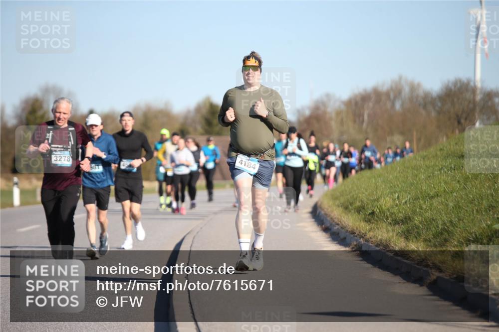 06.04.2025 - 44. Internationalen Wilhelmsburger Insellauf Jannik Wohlers http://msf.ph/oto/7615671 06.04.2025 09:35:20 Laufen 3278, 981, 4184 meine-sportfotos.de