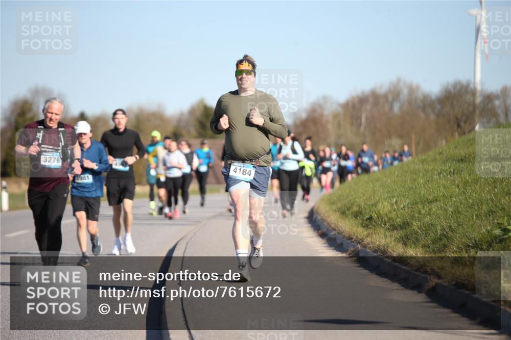 06.04.2025 - 44. Internationalen Wilhelmsburger Insellauf Jannik Wohlers http://msf.ph/oto/7615672 06.04.2025 09:35:20 Laufen 3278, 3981, 4184 meine-sportfotos.de