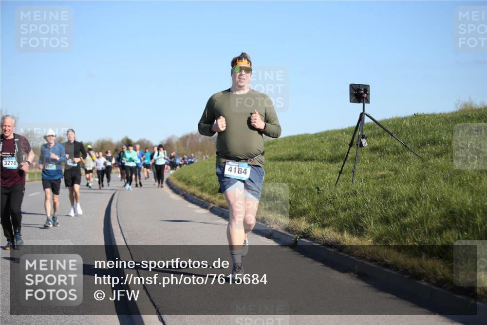 06.04.2025 - 44. Internationalen Wilhelmsburger Insellauf Jannik Wohlers http://msf.ph/oto/7615684 06.04.2025 09:35:24 Laufen 3278, 3981, 4184 meine-sportfotos.de