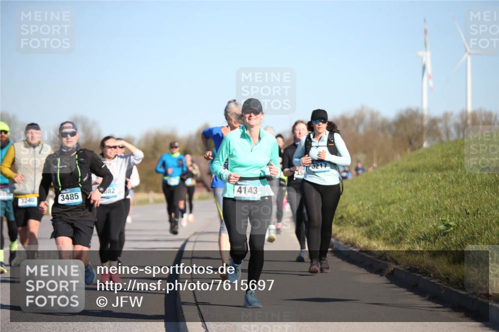06.04.2025 - 44. Internationalen Wilhelmsburger Insellauf Jannik Wohlers http://msf.ph/oto/7615697 06.04.2025 09:35:31 Laufen 3217, 358, 682, 3240, 3485, 4143 meine-sportfotos.de