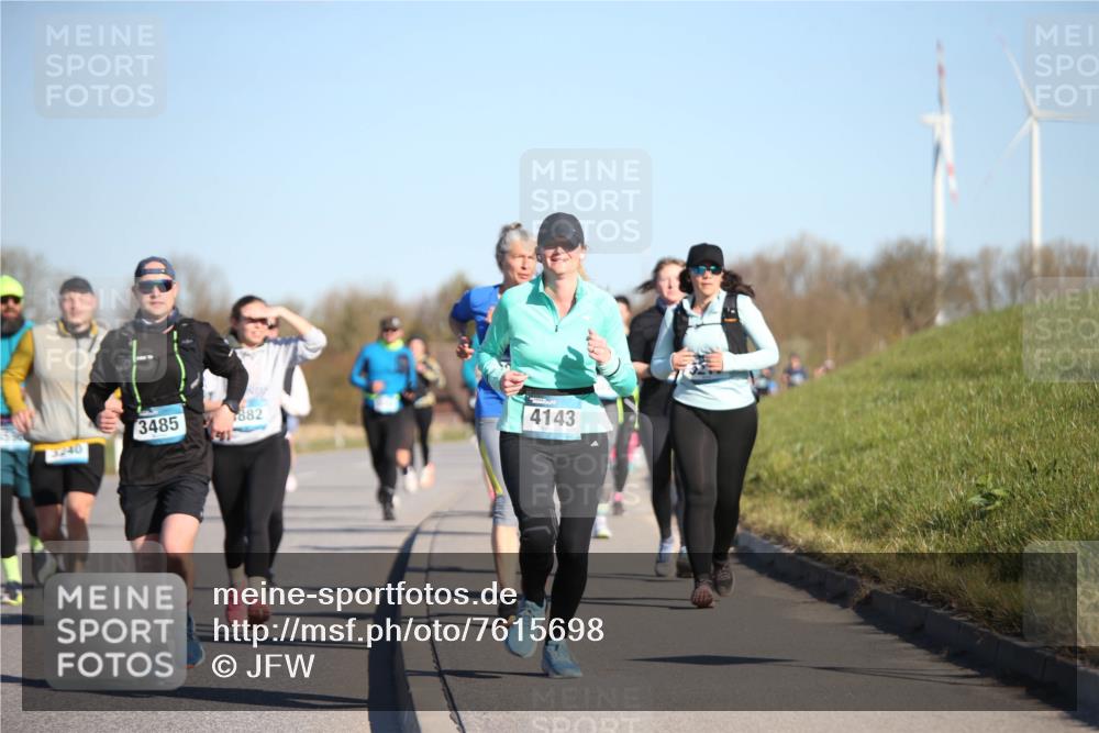 06.04.2025 - 44. Internationalen Wilhelmsburger Insellauf Jannik Wohlers http://msf.ph/oto/7615698 06.04.2025 09:35:31 Laufen 3485, 882, 3240, 4143 meine-sportfotos.de