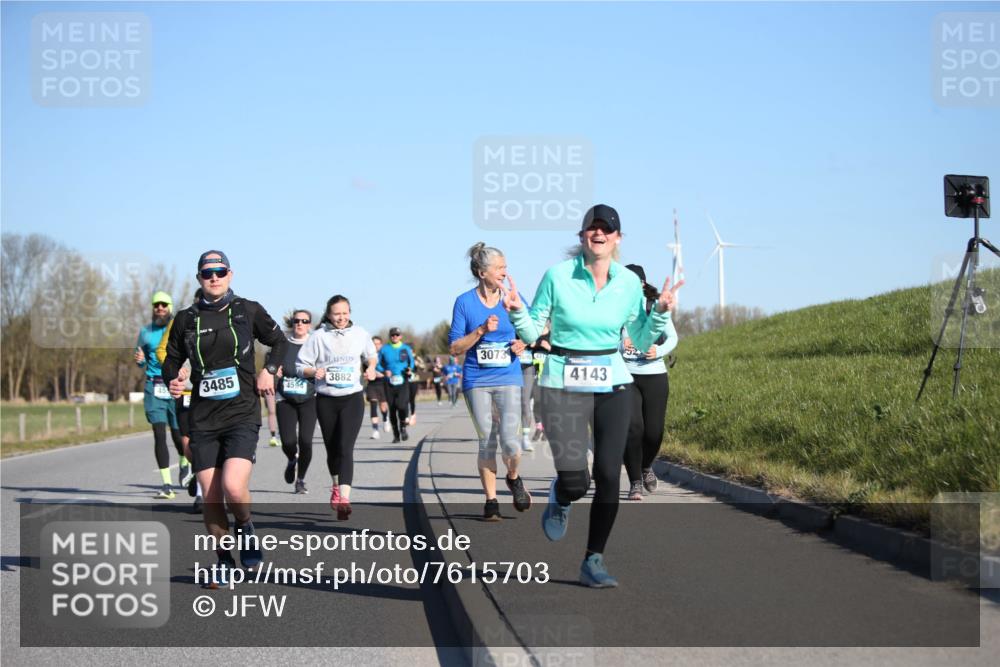 06.04.2025 - 44. Internationalen Wilhelmsburger Insellauf Jannik Wohlers http://msf.ph/oto/7615703 06.04.2025 09:35:33 Laufen 3073, 3485, 3882, 456, 4143 meine-sportfotos.de