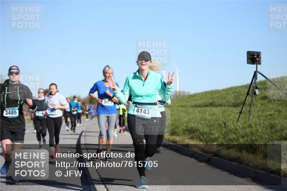 06.04.2025 - 44. Internationalen Wilhelmsburger Insellauf Jannik Wohlers http://msf.ph/oto/7615705 06.04.2025 09:35:33 Laufen 3485, 3882, 3073, 4143 meine-sportfotos.de