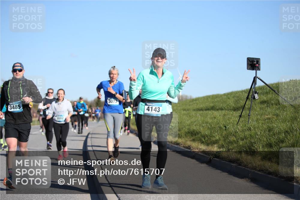 06.04.2025 - 44. Internationalen Wilhelmsburger Insellauf Jannik Wohlers http://msf.ph/oto/7615707 06.04.2025 09:35:33 Laufen 3485, 3882, 3073, 4143 meine-sportfotos.de