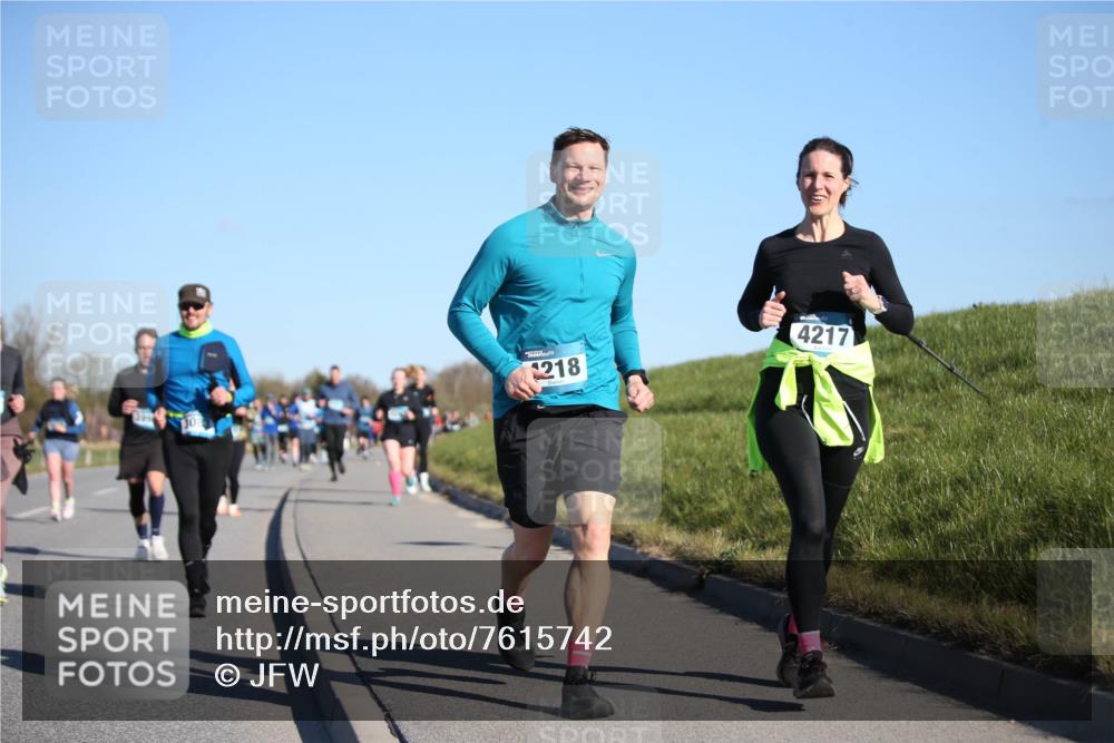 06.04.2025 - 44. Internationalen Wilhelmsburger Insellauf Jannik Wohlers http://msf.ph/oto/7615742 06.04.2025 09:35:40 Laufen 30, 218, 4217 meine-sportfotos.de