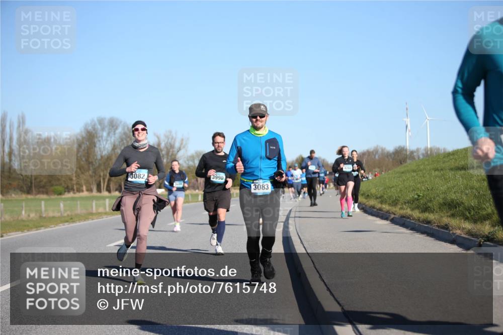 06.04.2025 - 44. Internationalen Wilhelmsburger Insellauf Jannik Wohlers http://msf.ph/oto/7615748 06.04.2025 09:35:41 Laufen 3082, 3499, 3990, 3083 meine-sportfotos.de