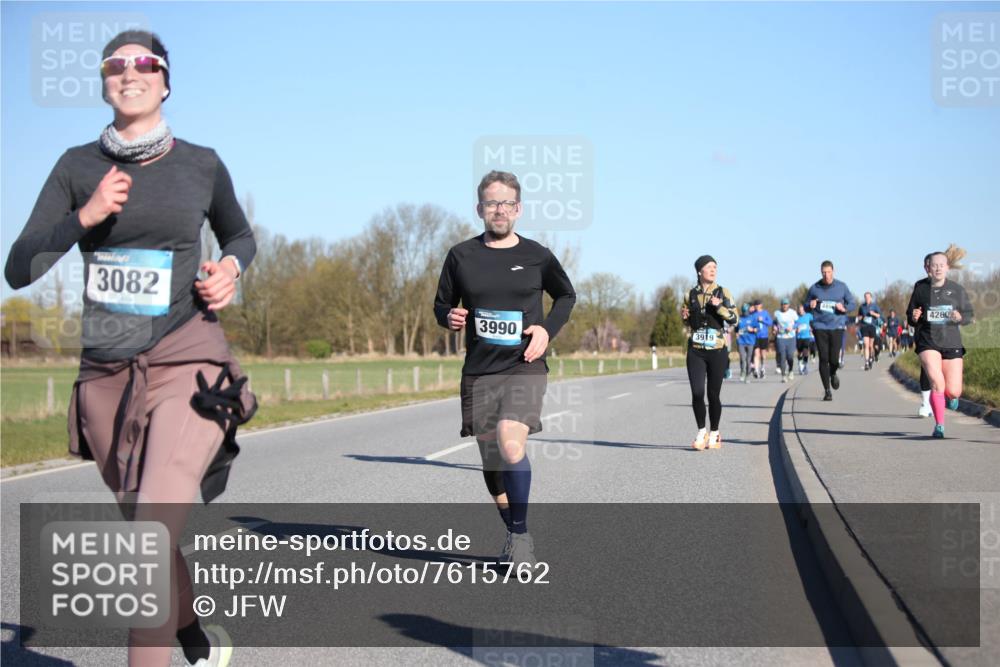 06.04.2025 - 44. Internationalen Wilhelmsburger Insellauf Jannik Wohlers http://msf.ph/oto/7615762 06.04.2025 09:35:43 Laufen 3082, 3990, 3919, 4260 meine-sportfotos.de