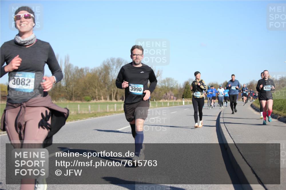 06.04.2025 - 44. Internationalen Wilhelmsburger Insellauf Jannik Wohlers http://msf.ph/oto/7615763 06.04.2025 09:35:43 Laufen 4260, 3082, 3990, 3919 meine-sportfotos.de