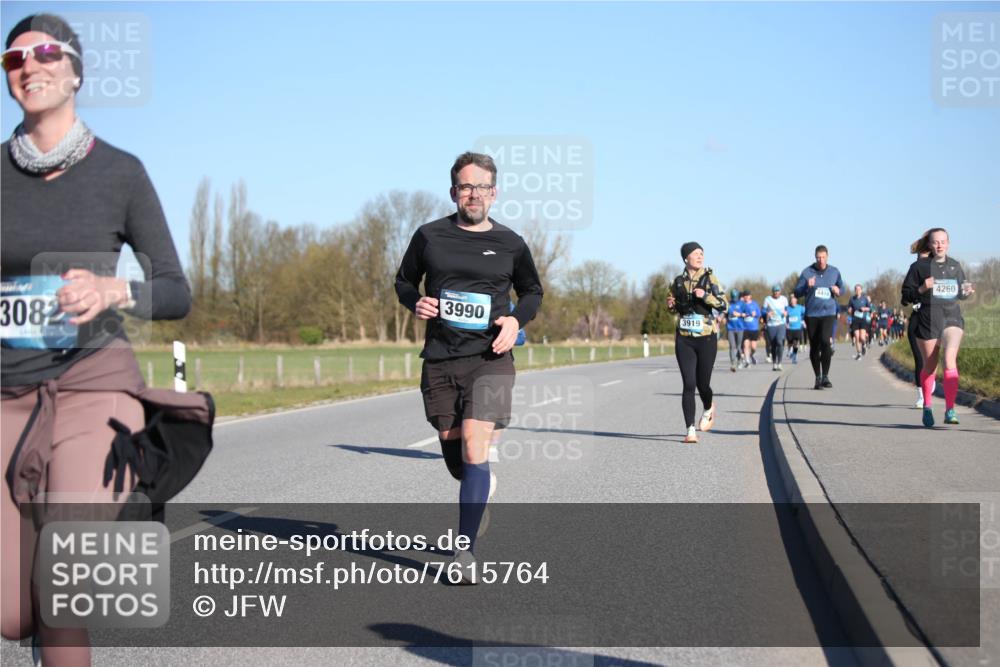 06.04.2025 - 44. Internationalen Wilhelmsburger Insellauf Jannik Wohlers http://msf.ph/oto/7615764 06.04.2025 09:35:43 Laufen 3082, 3990, 3919, 4260 meine-sportfotos.de