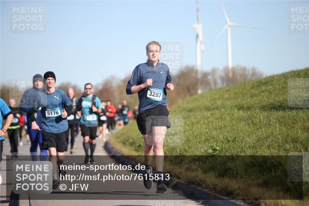 06.04.2025 - 44. Internationalen Wilhelmsburger Insellauf Jannik Wohlers http://msf.ph/oto/7615813 06.04.2025 09:35:54 Laufen 5176, 3192, 3287 meine-sportfotos.de