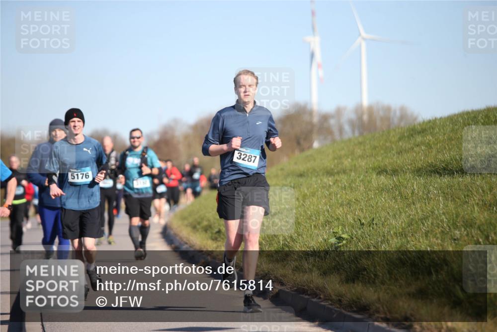 06.04.2025 - 44. Internationalen Wilhelmsburger Insellauf Jannik Wohlers http://msf.ph/oto/7615814 06.04.2025 09:35:54 Laufen 5176, 3192, 3287 meine-sportfotos.de
