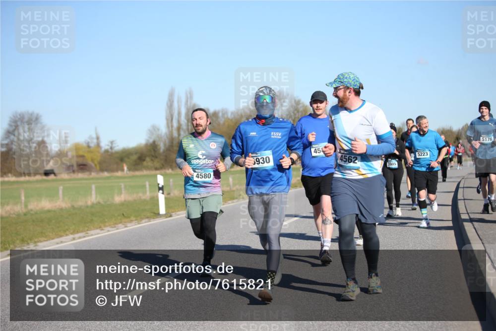 06.04.2025 - 44. Internationalen Wilhelmsburger Insellauf Jannik Wohlers http://msf.ph/oto/7615821 06.04.2025 09:35:56 Laufen 4580, 930, 5176, 458, 5223, 4562, 3905 meine-sportfotos.de