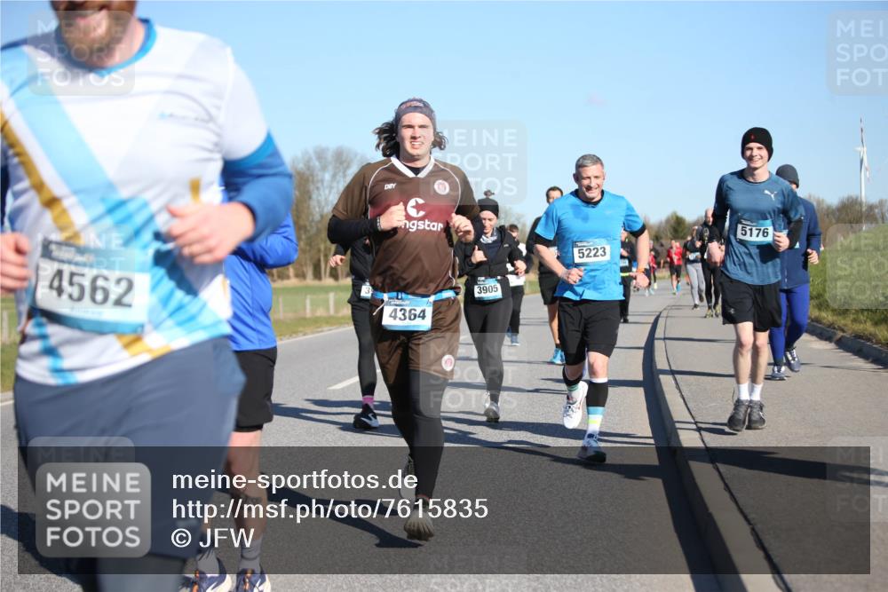 06.04.2025 - 44. Internationalen Wilhelmsburger Insellauf Jannik Wohlers http://msf.ph/oto/7615835 06.04.2025 09:35:58 Laufen 4562, 4364, 3905, 5223, 5176 meine-sportfotos.de