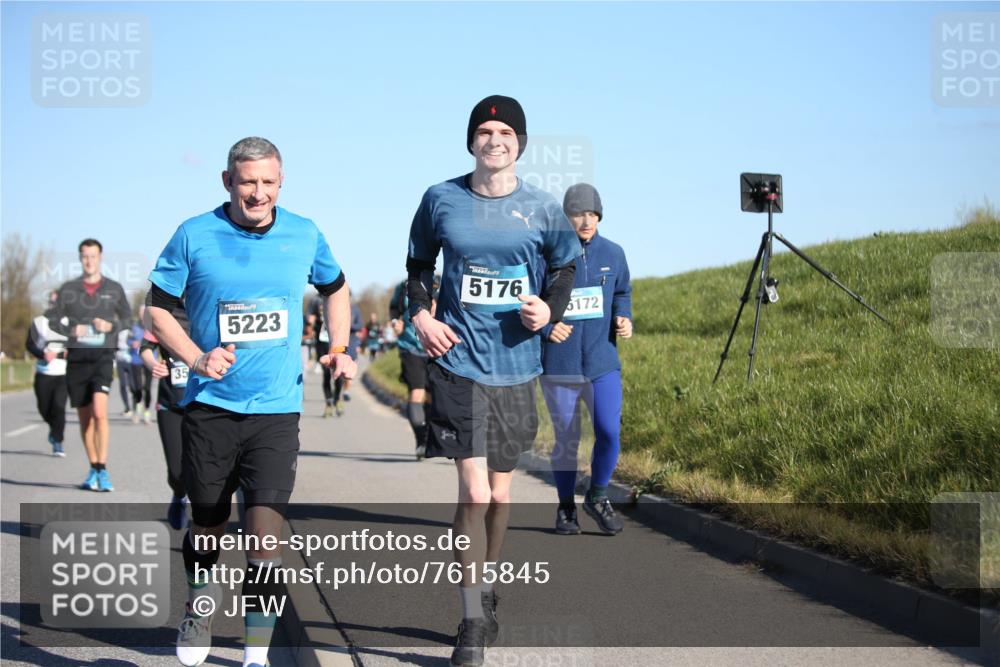 06.04.2025 - 44. Internationalen Wilhelmsburger Insellauf Jannik Wohlers http://msf.ph/oto/7615845 06.04.2025 09:36:00 Laufen 35, 5223, 5176, 5172 meine-sportfotos.de