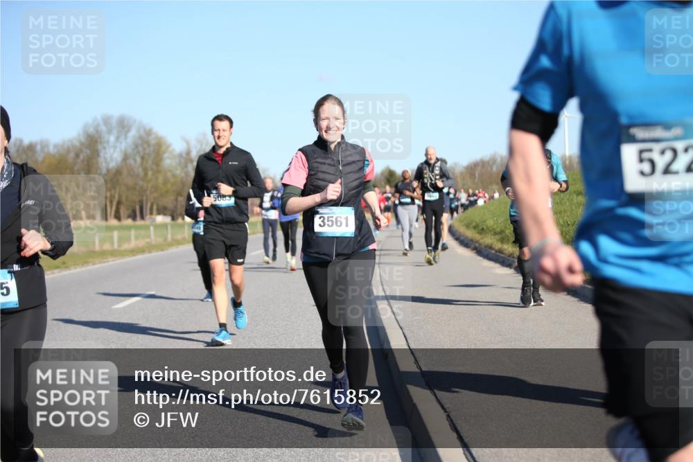 06.04.2025 - 44. Internationalen Wilhelmsburger Insellauf Jannik Wohlers http://msf.ph/oto/7615852 06.04.2025 09:36:01 Laufen 5, 5083, 3561, 3863, 522 meine-sportfotos.de