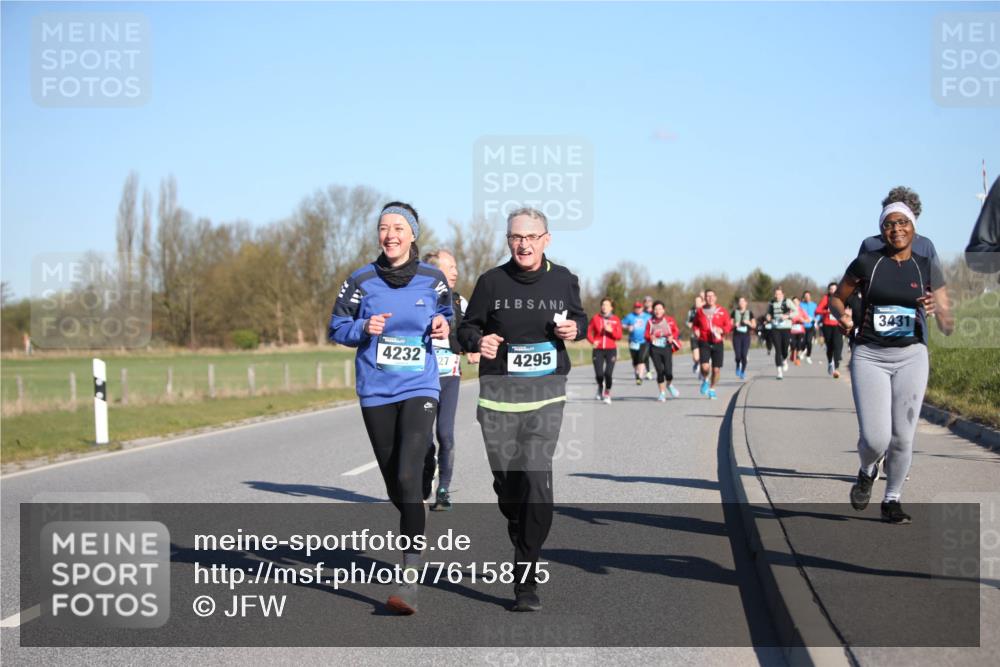 06.04.2025 - 44. Internationalen Wilhelmsburger Insellauf Jannik Wohlers http://msf.ph/oto/7615875 06.04.2025 09:36:06 Laufen 4232, 3431, 4295 meine-sportfotos.de