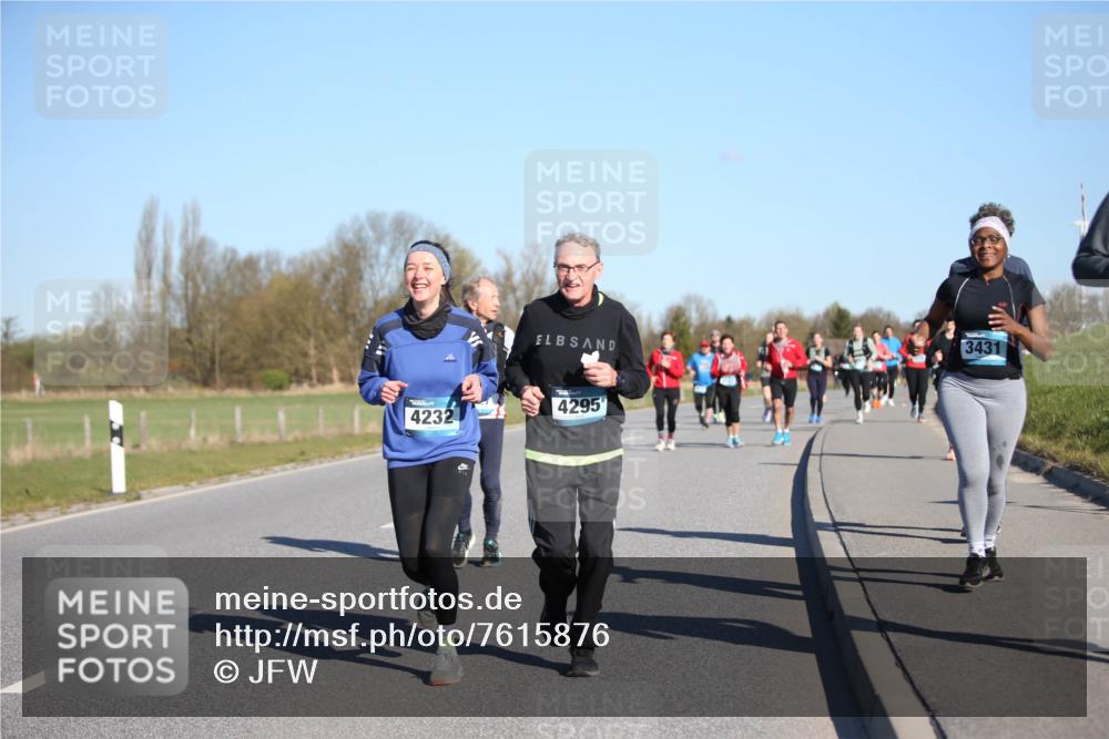 06.04.2025 - 44. Internationalen Wilhelmsburger Insellauf Jannik Wohlers http://msf.ph/oto/7615876 06.04.2025 09:36:06 Laufen 3431, 4232, 4295 meine-sportfotos.de