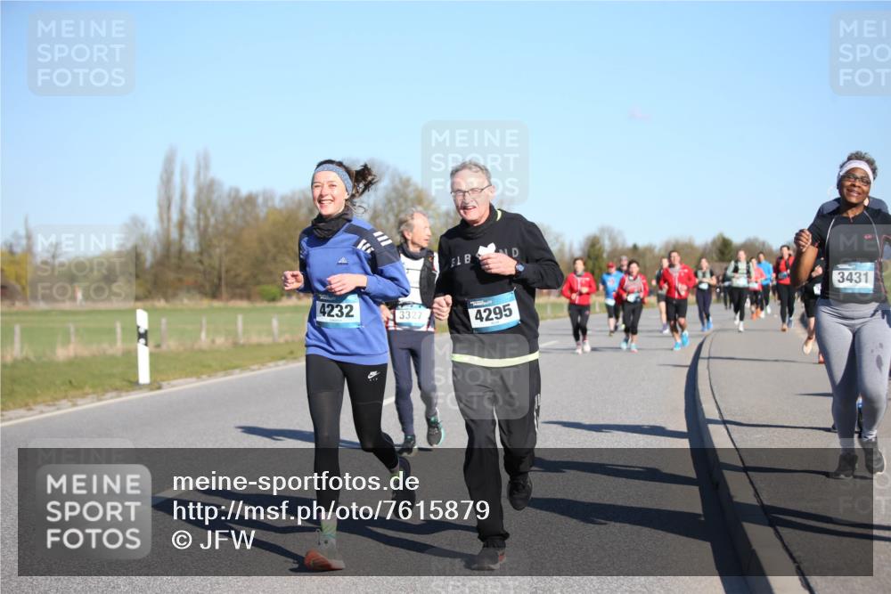 06.04.2025 - 44. Internationalen Wilhelmsburger Insellauf Jannik Wohlers http://msf.ph/oto/7615879 06.04.2025 09:36:06 Laufen 4232, 3431, 3327, 4295 meine-sportfotos.de