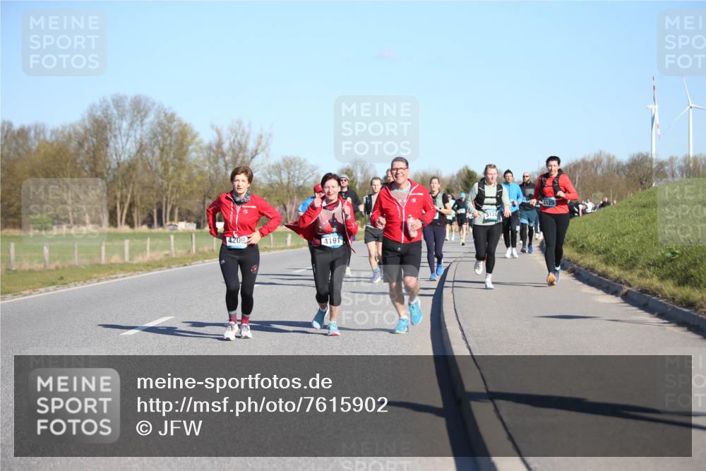 06.04.2025 - 44. Internationalen Wilhelmsburger Insellauf Jannik Wohlers http://msf.ph/oto/7615902 06.04.2025 09:36:12 Laufen 4209, 4191, 103125 meine-sportfotos.de