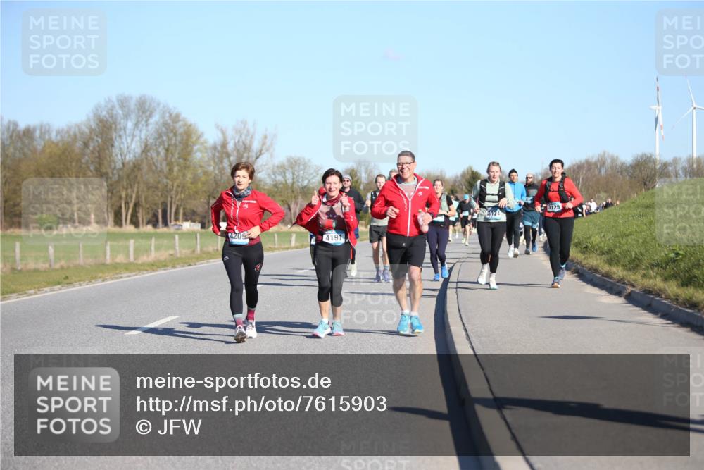 06.04.2025 - 44. Internationalen Wilhelmsburger Insellauf Jannik Wohlers http://msf.ph/oto/7615903 06.04.2025 09:36:12 Laufen 4209, 4191, 3125 meine-sportfotos.de