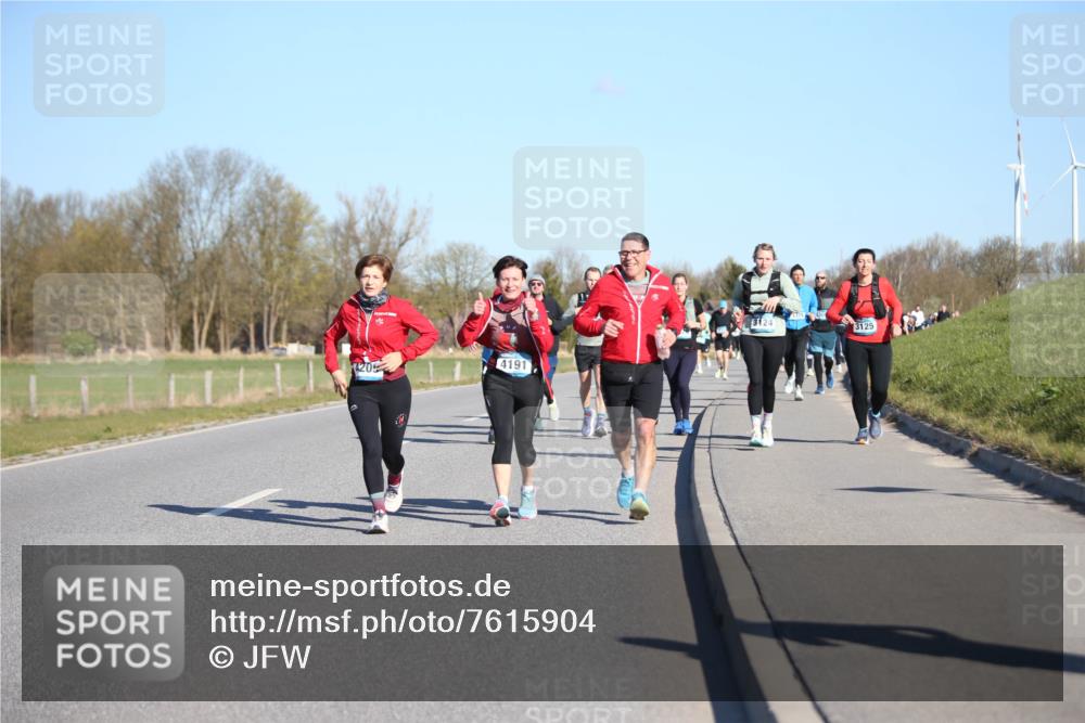 06.04.2025 - 44. Internationalen Wilhelmsburger Insellauf Jannik Wohlers http://msf.ph/oto/7615904 06.04.2025 09:36:12 Laufen 3125, 4209, 4191 meine-sportfotos.de