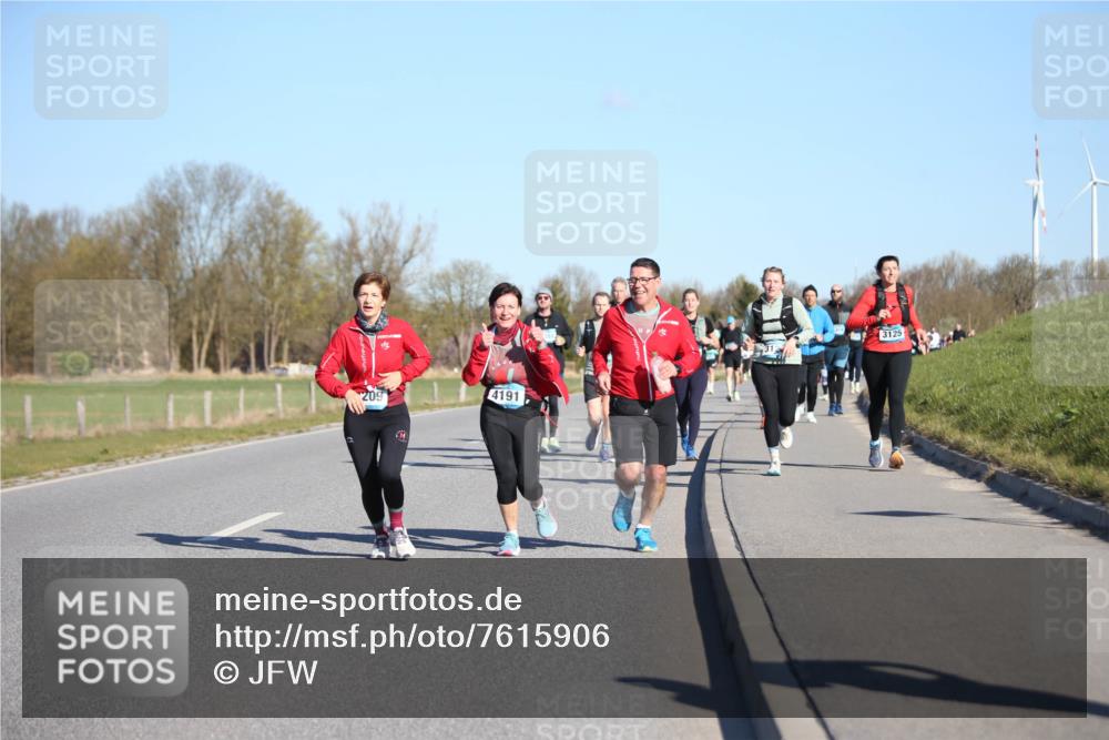 06.04.2025 - 44. Internationalen Wilhelmsburger Insellauf Jannik Wohlers http://msf.ph/oto/7615906 06.04.2025 09:36:12 Laufen 209, 4191, 3125 meine-sportfotos.de
