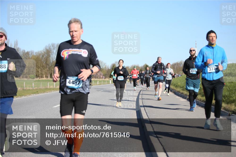 06.04.2025 - 44. Internationalen Wilhelmsburger Insellauf Jannik Wohlers http://msf.ph/oto/7615946 06.04.2025 09:36:21 Laufen 88, 5192, 4060, 4457, 4369, 337 meine-sportfotos.de