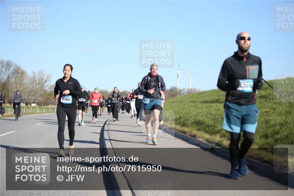 06.04.2025 - 44. Internationalen Wilhelmsburger Insellauf Jannik Wohlers http://msf.ph/oto/7615950 06.04.2025 09:36:23 Laufen 4060, 3942, 3723, 4369 meine-sportfotos.de