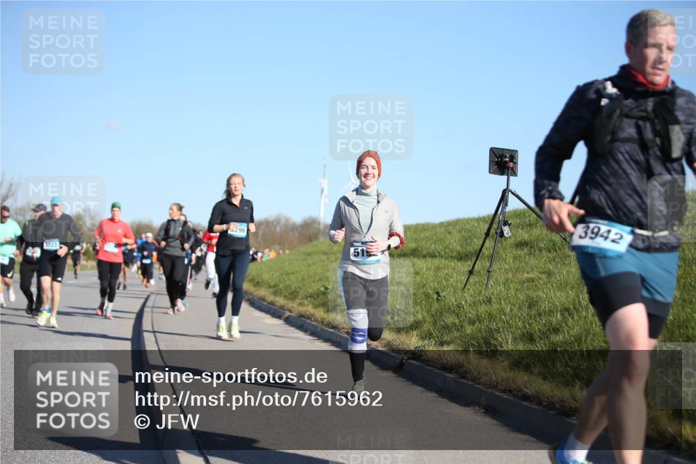 06.04.2025 - 44. Internationalen Wilhelmsburger Insellauf Jannik Wohlers http://msf.ph/oto/7615962 06.04.2025 09:36:26 Laufen 3723, 5296, 51, 3942 meine-sportfotos.de