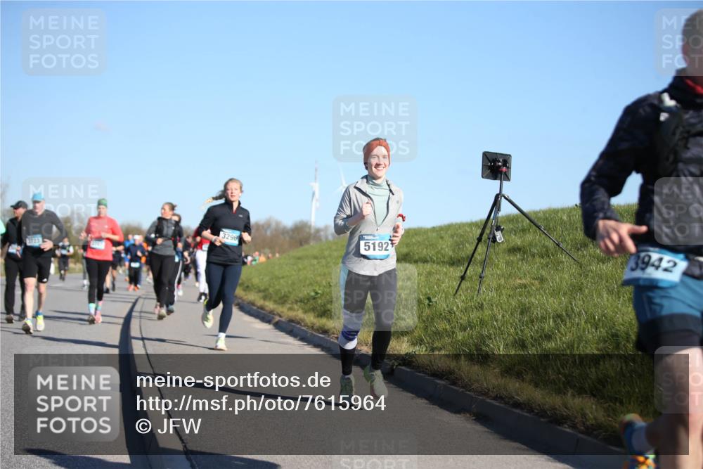 06.04.2025 - 44. Internationalen Wilhelmsburger Insellauf Jannik Wohlers http://msf.ph/oto/7615964 06.04.2025 09:36:26 Laufen 51927, 3942, 3296 meine-sportfotos.de