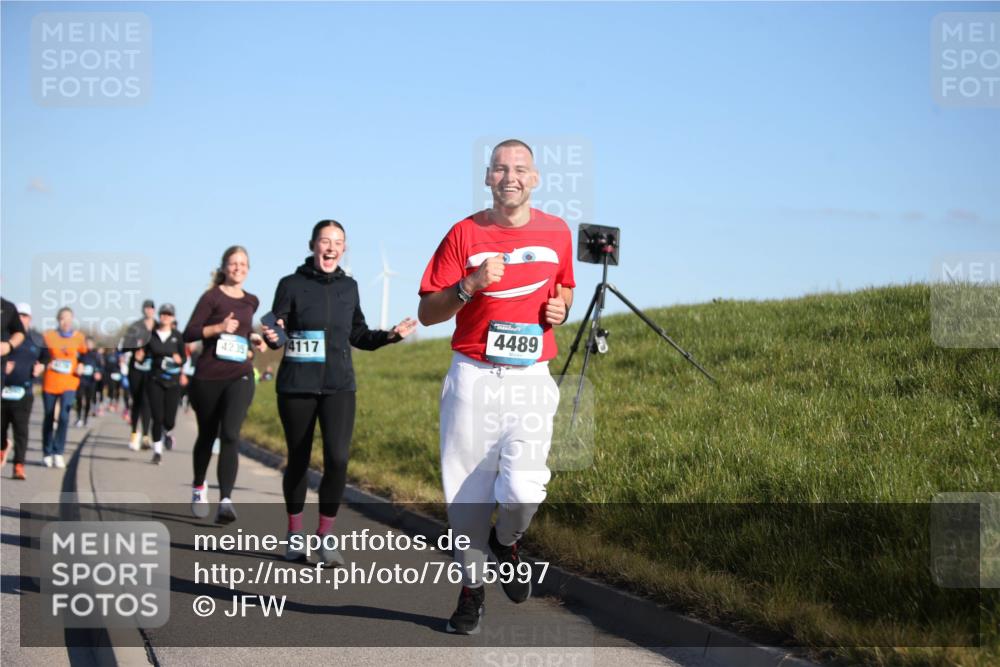 06.04.2025 - 44. Internationalen Wilhelmsburger Insellauf Jannik Wohlers http://msf.ph/oto/7615997 06.04.2025 09:36:34 Laufen 4235, 4117, 4489 meine-sportfotos.de