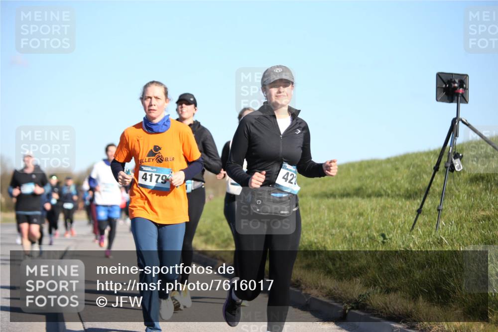 06.04.2025 - 44. Internationalen Wilhelmsburger Insellauf Jannik Wohlers http://msf.ph/oto/7616017 06.04.2025 09:36:38 Laufen 4179, 42 meine-sportfotos.de