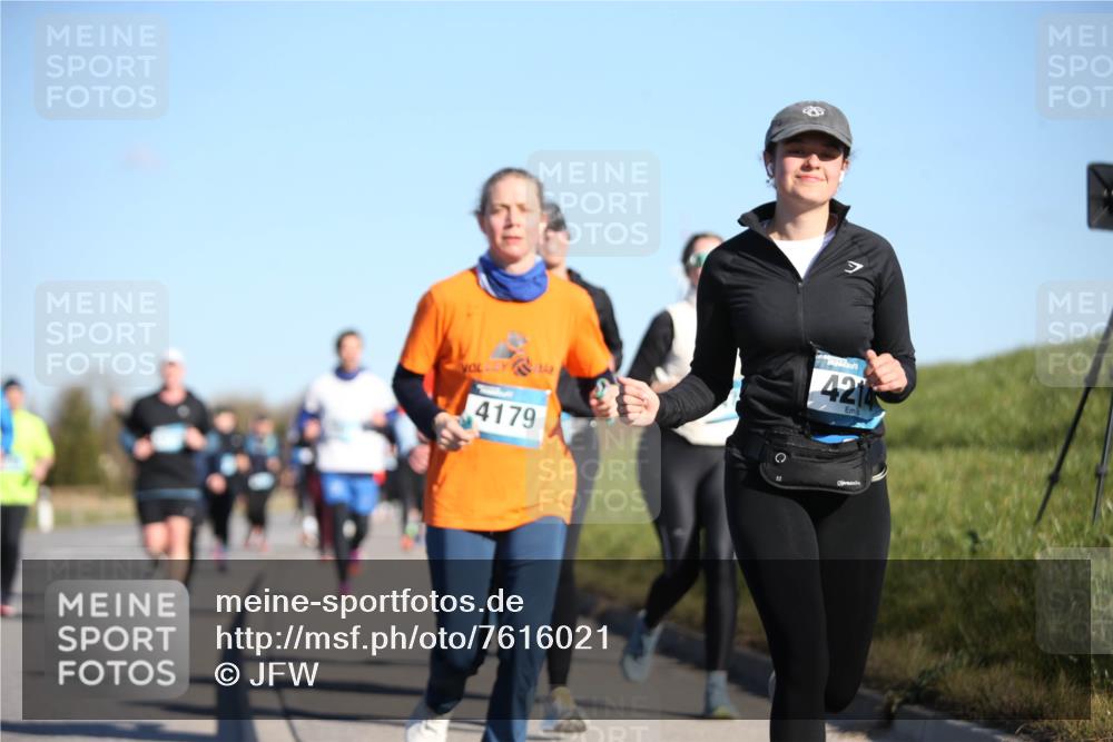 06.04.2025 - 44. Internationalen Wilhelmsburger Insellauf Jannik Wohlers http://msf.ph/oto/7616021 06.04.2025 09:36:39 Laufen 4179, 4214 meine-sportfotos.de