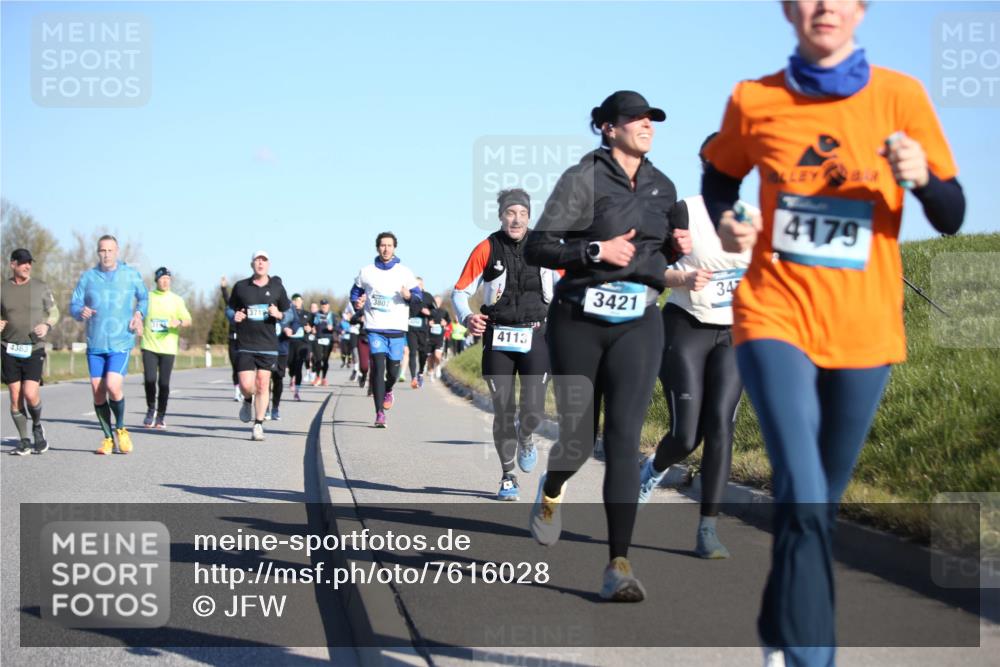 06.04.2025 - 44. Internationalen Wilhelmsburger Insellauf Jannik Wohlers http://msf.ph/oto/7616028 06.04.2025 09:36:40 Laufen 4363, 3807, 4113, 347, 3421, 4179 meine-sportfotos.de