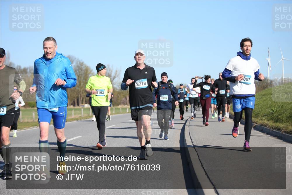 06.04.2025 - 44. Internationalen Wilhelmsburger Insellauf Jannik Wohlers http://msf.ph/oto/7616039 06.04.2025 09:36:43 Laufen 53, 3193, 3719, 3002, 4187, 4098, 807 meine-sportfotos.de
