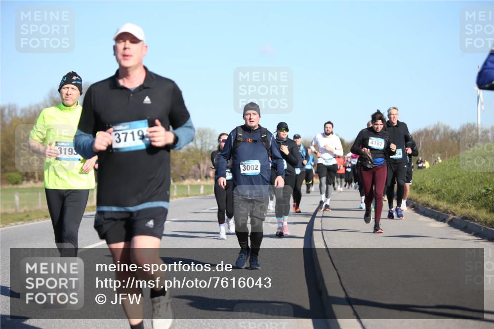 06.04.2025 - 44. Internationalen Wilhelmsburger Insellauf Jannik Wohlers http://msf.ph/oto/7616043 06.04.2025 09:36:44 Laufen 3193, 3719, 3002, 4187, 98 meine-sportfotos.de
