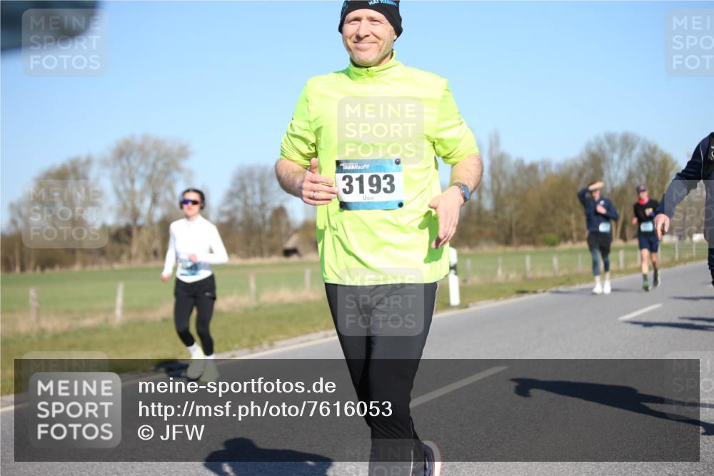 06.04.2025 - 44. Internationalen Wilhelmsburger Insellauf Jannik Wohlers http://msf.ph/oto/7616053 06.04.2025 09:36:46 Laufen 3193 meine-sportfotos.de