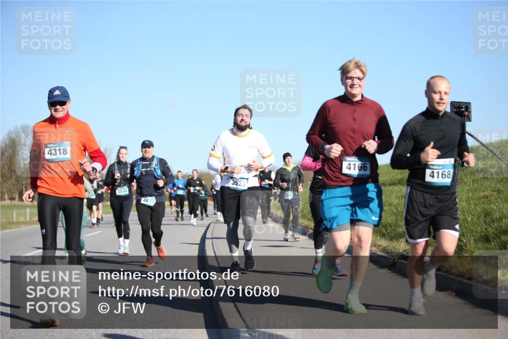 06.04.2025 - 44. Internationalen Wilhelmsburger Insellauf Jannik Wohlers http://msf.ph/oto/7616080 06.04.2025 09:36:50 Laufen 4318, 3534, 4433, 3523, 3883, 4168, 4166, 4168 meine-sportfotos.de