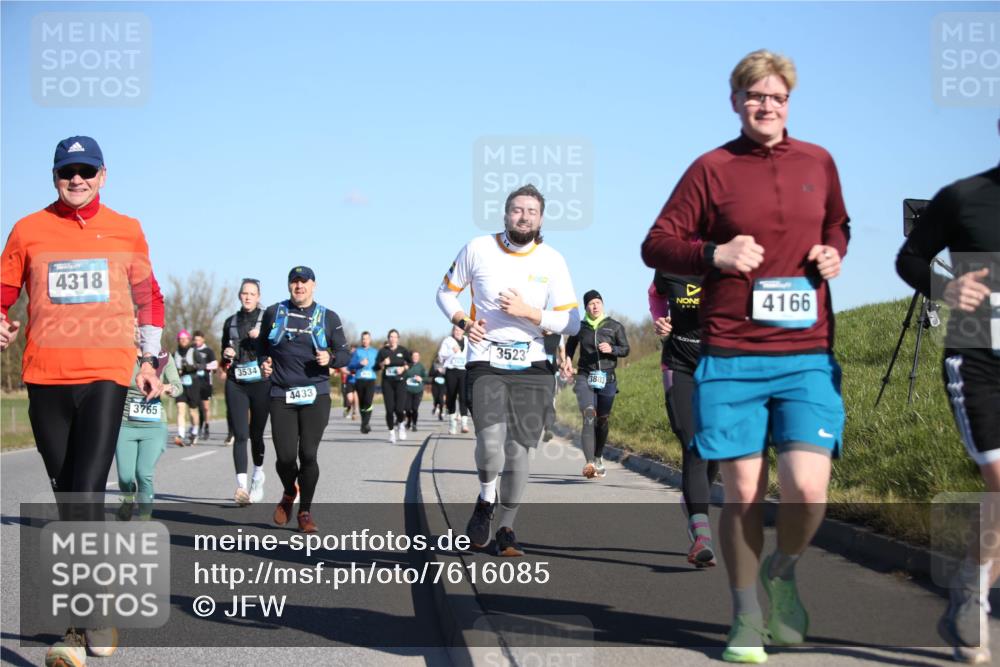 06.04.2025 - 44. Internationalen Wilhelmsburger Insellauf Jannik Wohlers http://msf.ph/oto/7616085 06.04.2025 09:36:51 Laufen 4318, 3765, 3534, 4433, 3523, 3883, 4166 meine-sportfotos.de