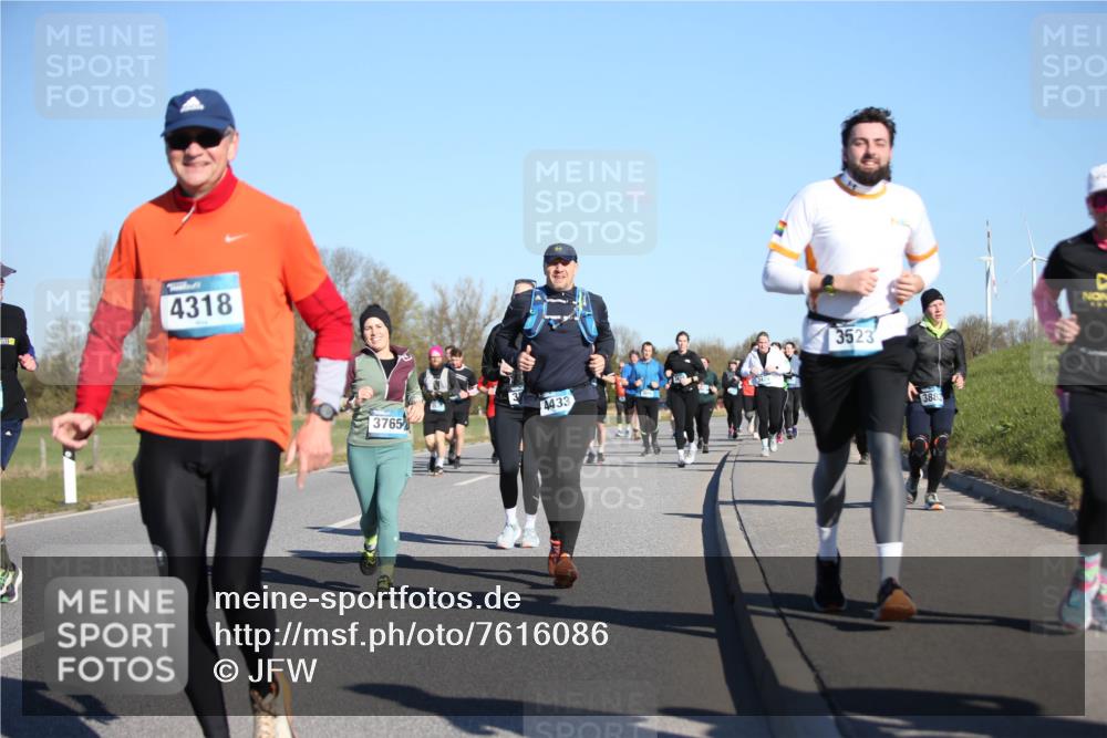06.04.2025 - 44. Internationalen Wilhelmsburger Insellauf Jannik Wohlers http://msf.ph/oto/7616086 06.04.2025 09:36:51 Laufen 4318, 3765, 4433, 3523, 3883 meine-sportfotos.de