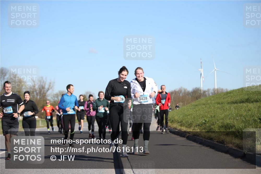 06.04.2025 - 44. Internationalen Wilhelmsburger Insellauf Jannik Wohlers http://msf.ph/oto/7616113 06.04.2025 09:36:58 Laufen 3010, 39, 8666, 28, 3429, 1212 meine-sportfotos.de
