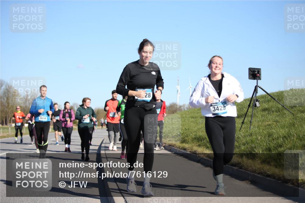 06.04.2025 - 44. Internationalen Wilhelmsburger Insellauf Jannik Wohlers http://msf.ph/oto/7616129 06.04.2025 09:37:00 Laufen 3666, 5667, 28, 3429 meine-sportfotos.de