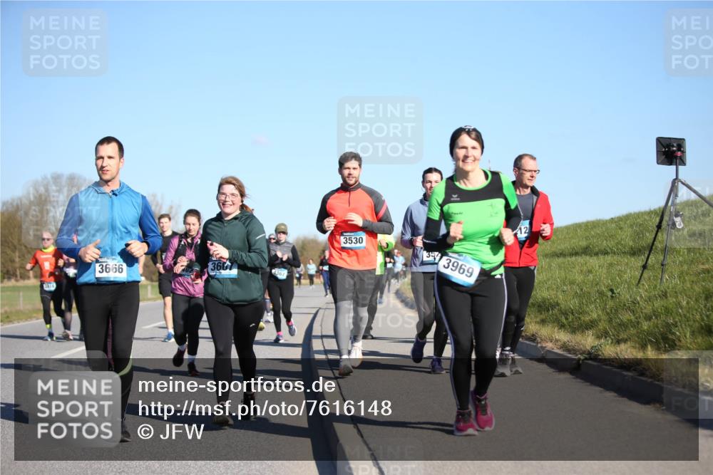 06.04.2025 - 44. Internationalen Wilhelmsburger Insellauf Jannik Wohlers http://msf.ph/oto/7616148 06.04.2025 09:37:02 Laufen 3816, 3666, 3667, 4367, 3530, 3969, 12 meine-sportfotos.de