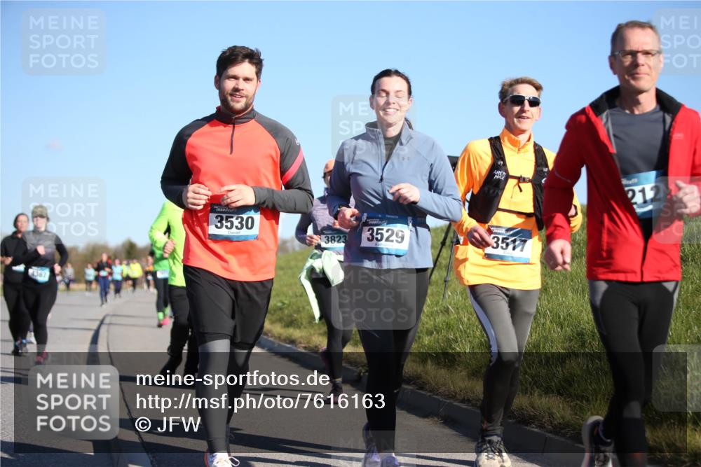 06.04.2025 - 44. Internationalen Wilhelmsburger Insellauf Jannik Wohlers http://msf.ph/oto/7616163 06.04.2025 09:37:04 Laufen 367, 3530, 3823, 3529, 3517, 212 meine-sportfotos.de