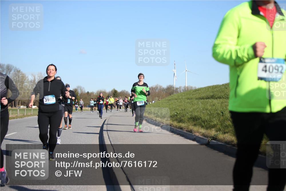 06.04.2025 - 44. Internationalen Wilhelmsburger Insellauf Jannik Wohlers http://msf.ph/oto/7616172 06.04.2025 09:37:07 Laufen 3997, 3972, 4092 meine-sportfotos.de