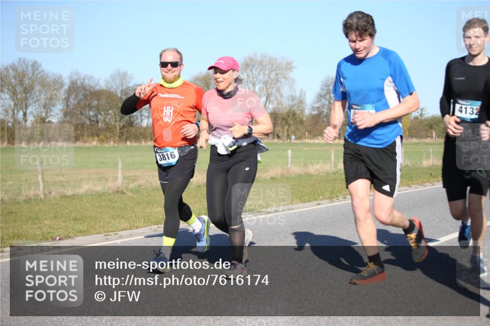 06.04.2025 - 44. Internationalen Wilhelmsburger Insellauf Jannik Wohlers http://msf.ph/oto/7616174 06.04.2025 09:37:07 Laufen 4132, 3816 meine-sportfotos.de