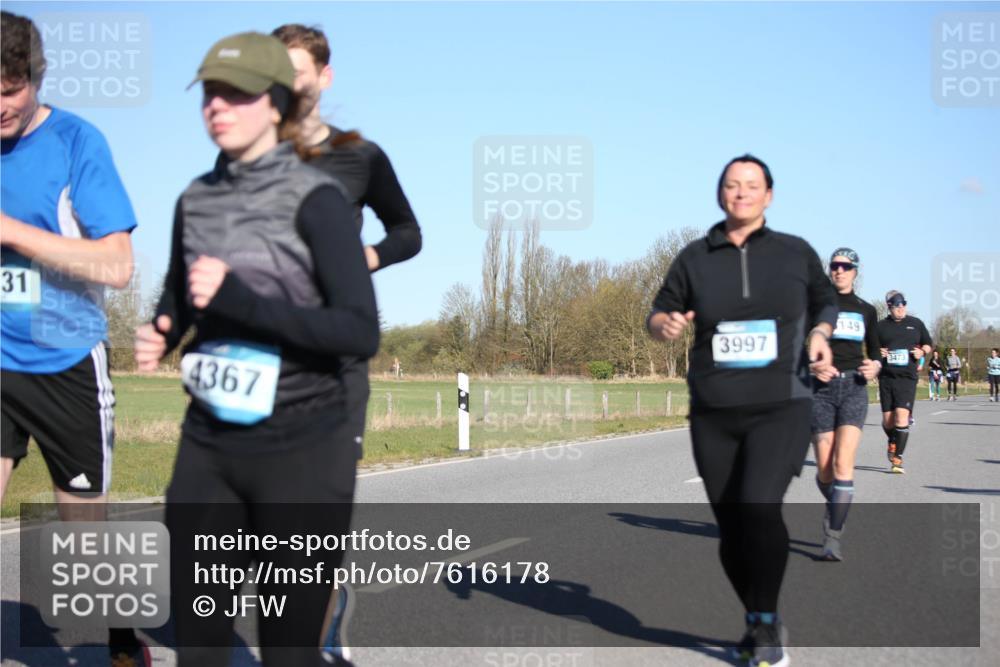 06.04.2025 - 44. Internationalen Wilhelmsburger Insellauf Jannik Wohlers http://msf.ph/oto/7616178 06.04.2025 09:37:08 Laufen 31, 4367, 3997, 149, 3473 meine-sportfotos.de