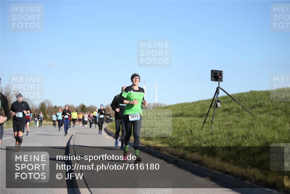 06.04.2025 - 44. Internationalen Wilhelmsburger Insellauf Jannik Wohlers http://msf.ph/oto/7616180 06.04.2025 09:37:09 Laufen 3473, 3972 meine-sportfotos.de