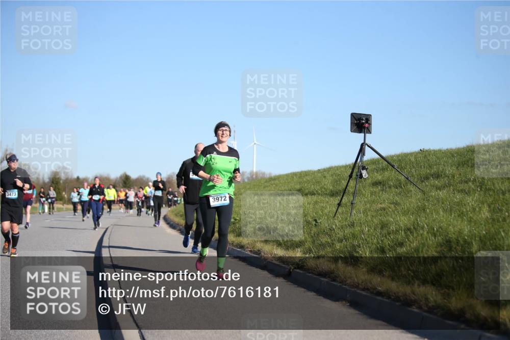06.04.2025 - 44. Internationalen Wilhelmsburger Insellauf Jannik Wohlers http://msf.ph/oto/7616181 06.04.2025 09:37:09 Laufen 3473, 3972 meine-sportfotos.de