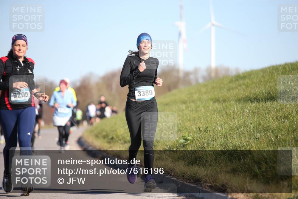 06.04.2025 - 44. Internationalen Wilhelmsburger Insellauf Jannik Wohlers http://msf.ph/oto/7616196 06.04.2025 09:37:14 Laufen 5205, 3389 meine-sportfotos.de